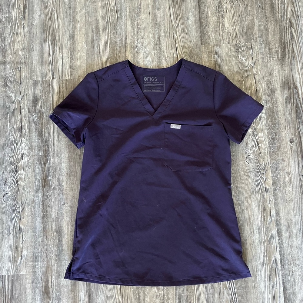 FIGS Catarina 1 Pocket Scrub Top